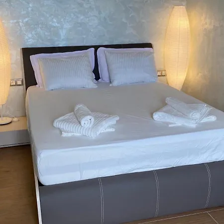 Апартаменты Amazing View And Cozy Atmosphere
